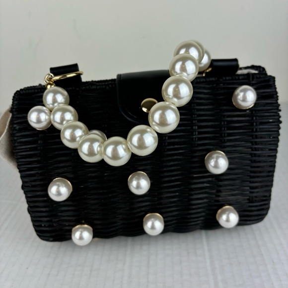 BTB Los Angeles Willow Imitation Pearl Bag - Picture 2 of 16